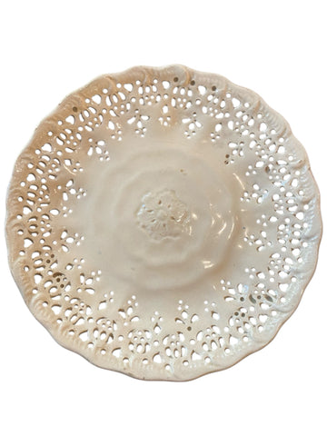 Pair (2) of Chinese export reticulated plates