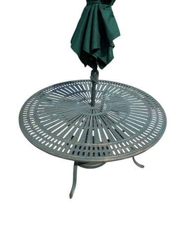 Tropitone Outdoor Set With 1 Dining Table With Umbrella And 4 Chairs