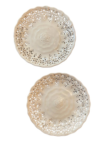 Pair (2) of Chinese export reticulated plates