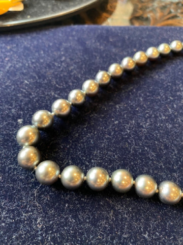 14k clasp black cultured pearl necklace