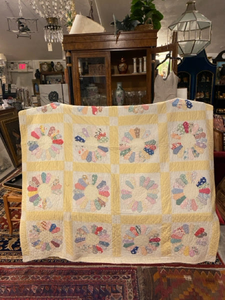 Yellow vintage quilt with flower pattern 67" x 85"