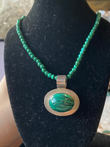 Round Malachite Choker Necklace