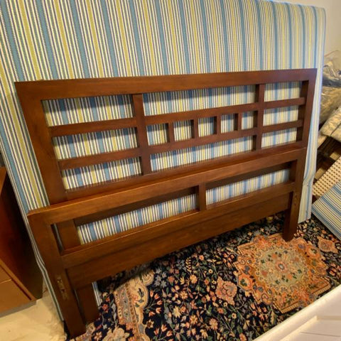 Room and Board Queen Wood Bed with Side Rails & Slats