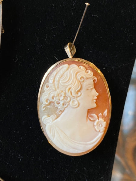 14k cameo