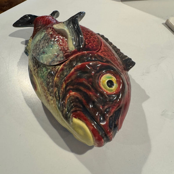 Majolica fish tureen – Re Antiques