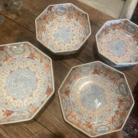 set of 4 octagonal Chinese 19th century bowls
