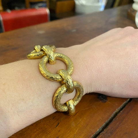 German, late 20th century.  Beautiful 18K  yellow gold flexible link bracelet